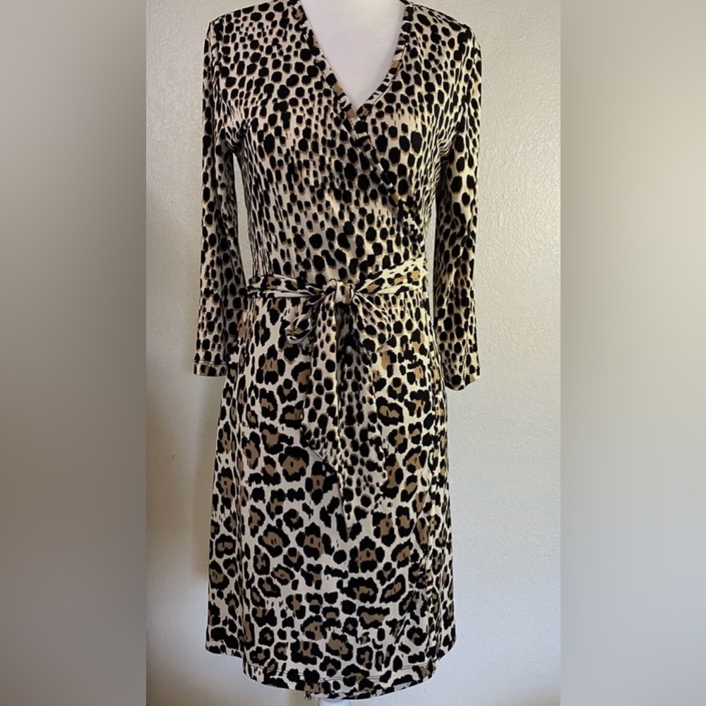 Banana Republic leopard wrap dress size M